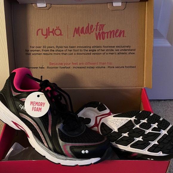 Ryka made for women athletic walking shoes with memory Foam black, pink - Picture 2 of 5